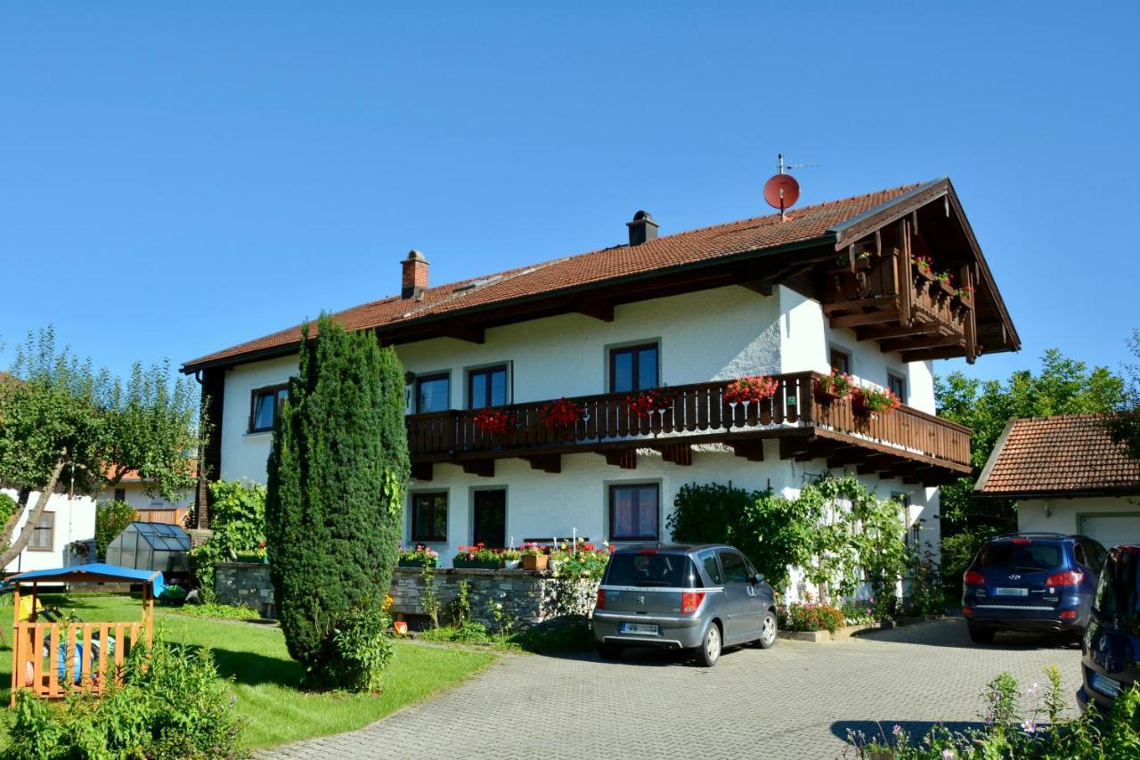 Ferienwohnung Am Chiemsee Ubersee Bagian luar foto